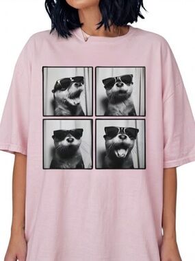 Otter Sunglasses Photobooth Four Panel Vintage Pink T-Shirt